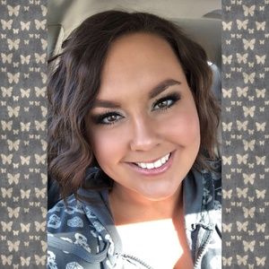 Meet your Posher, Renée